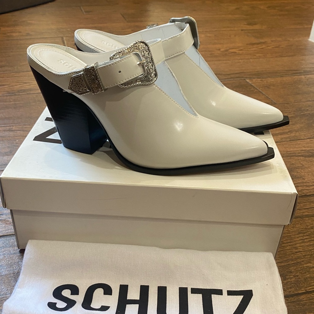 SCHUTZ Cream Women's Buckle Heeled Mules